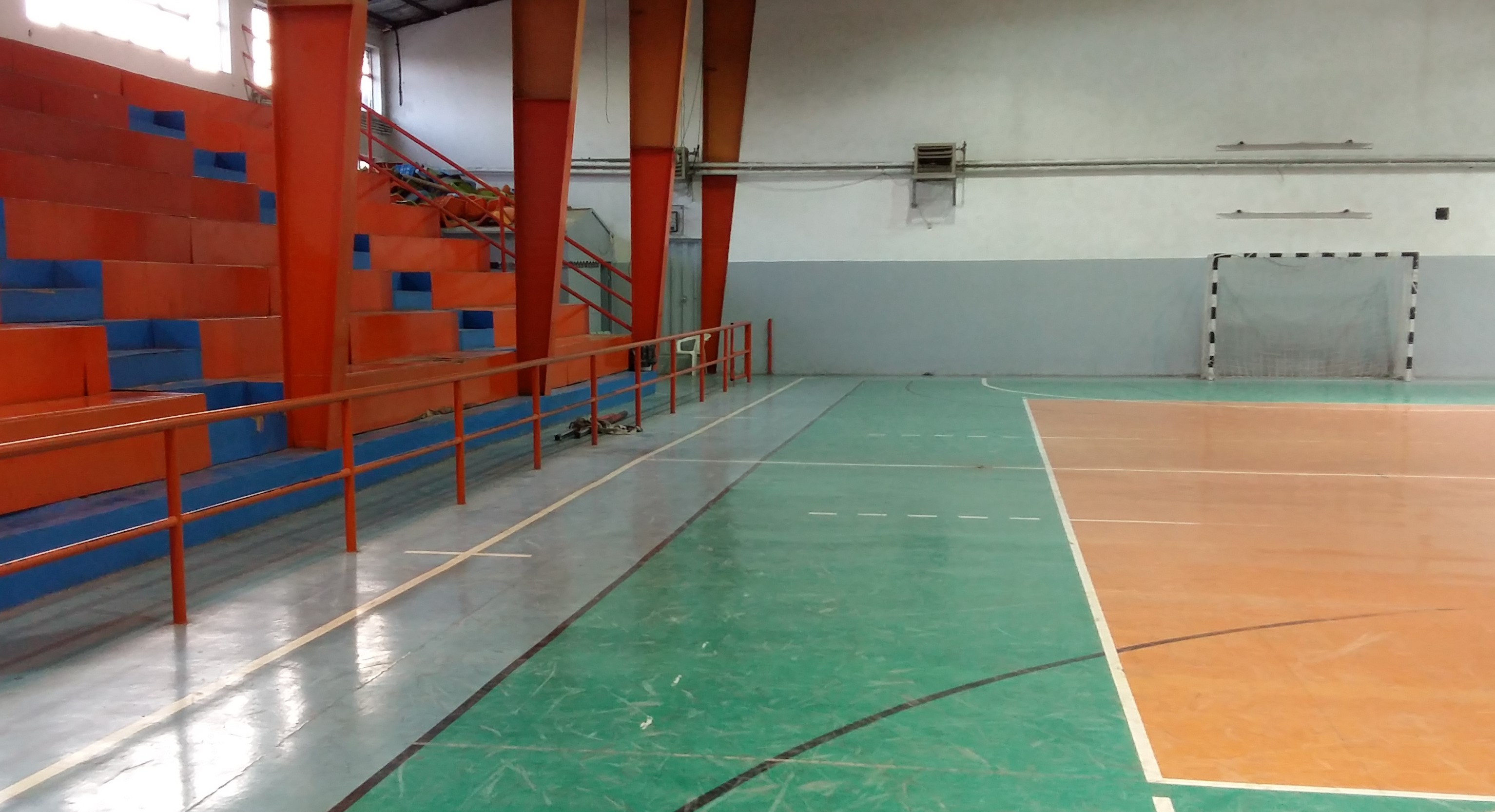 باشگاه سالن ورزشی شهید طالبی در ستاو